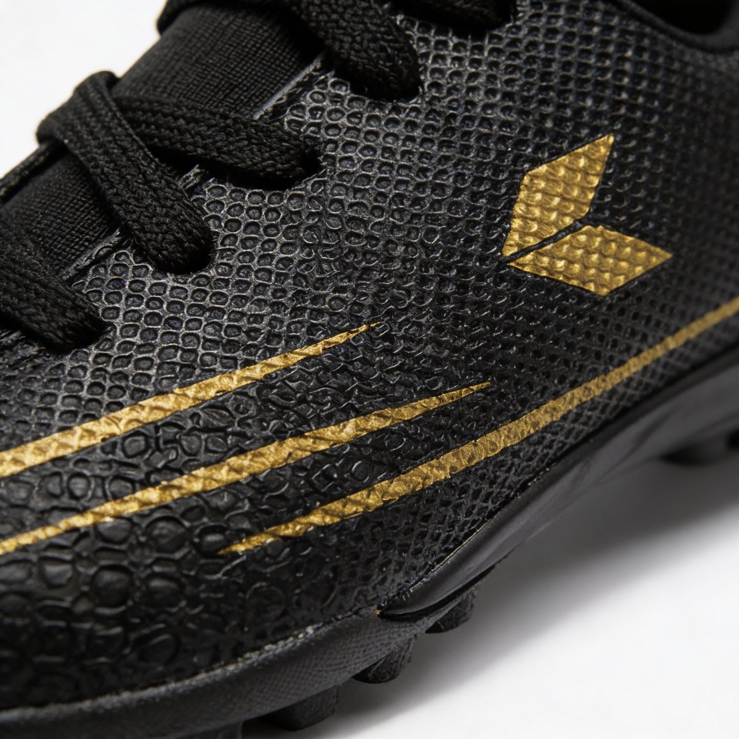 Shadow Pro Black – High Control Turf Football Shoe